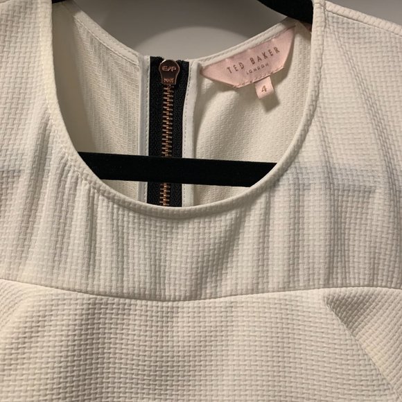 Ted Baker Toriil Ruffled Cold Shoulder Jumpsuit Size 4 - Picture 6 of 8